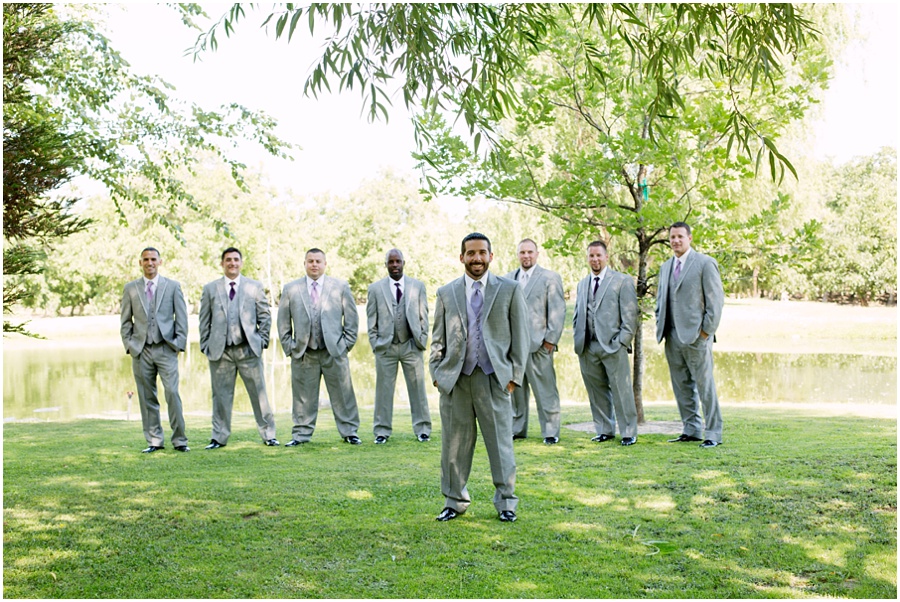 12 Incredible Bridal Party Photos (& How to Recreate Them) | Nearly  Newlywed Blog Wedding Blog