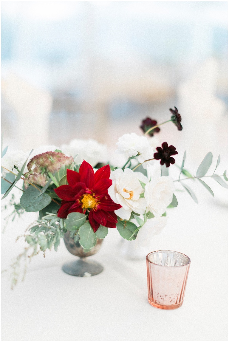 freckled floral table arrangements, nella terra wedding reception, jody Atkinson photography