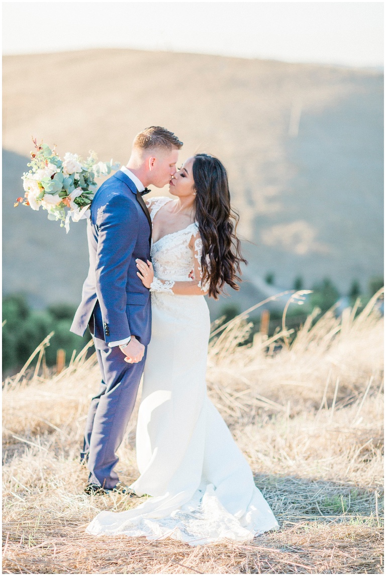 bride and groom kissing, sunol wedding photographer jody Atkinson 
