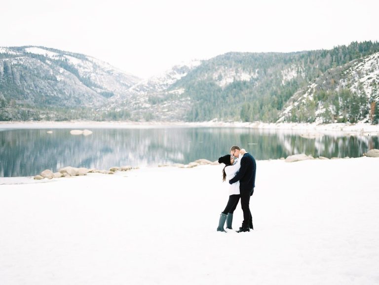 snowy engagement session in pinecrest